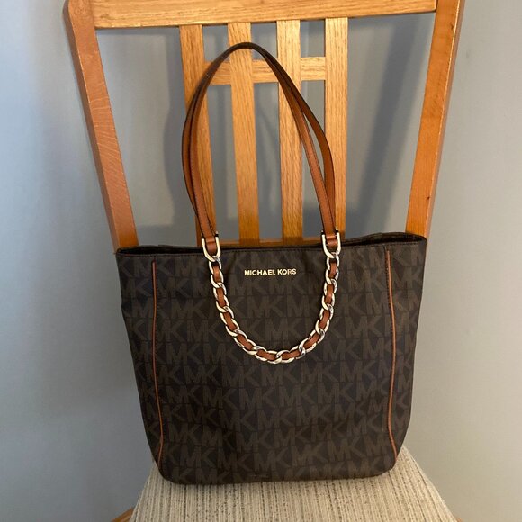 Michael Kors Harper Tote with Drop Chain VGUC - Picture 2 of 16